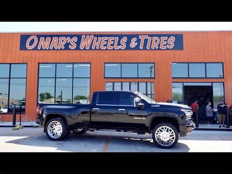 Omar tires on buckner - 30x16 vs 26x16 #TheRemaster 轢 #Sema Ready! Omar’s Wheels & Tires 3760 S Buckner Blvd Dallas Tx 75227 214-388-7995 www.omarswheels.com...